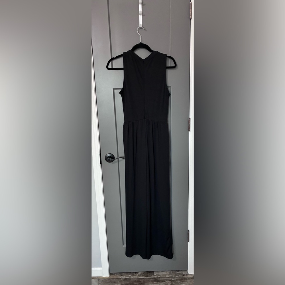 Elegant Black Sleeveless Wide Leg Jumper with Pockets. - Picture 2 of 2